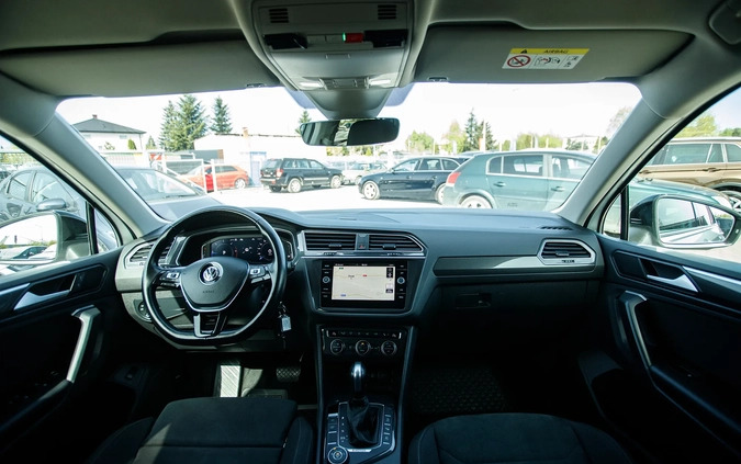 Volkswagen Tiguan cena 124900 przebieg: 200000, rok produkcji 2020 z Gostynin małe 781
